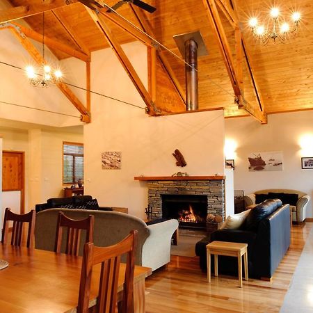 Mahitahi Lodge Брус Бей Екстериор снимка