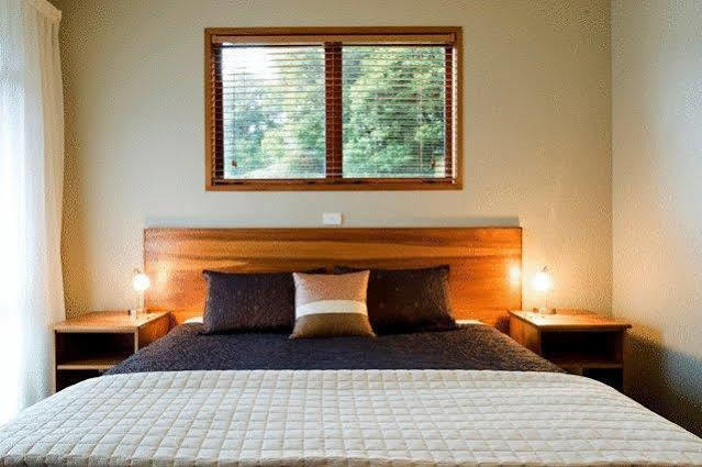 Mahitahi Lodge Брус Бей Екстериор снимка